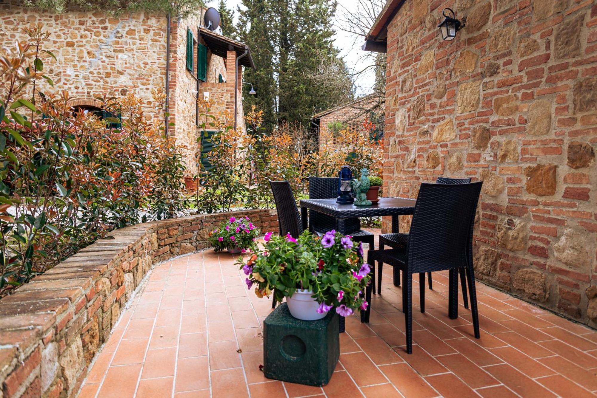 Borgo Il Poggio Agritourismo Villa Montaione Exterior photo